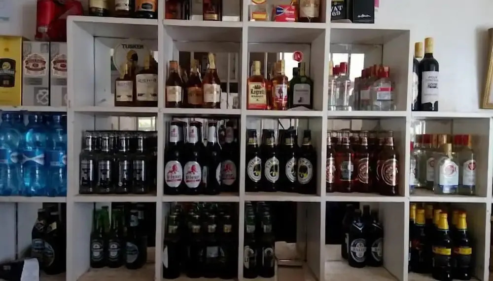 Siaya White Hotel
