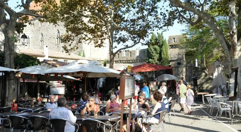 La Maison dAlix, à lintérieur de la Cité médiévale