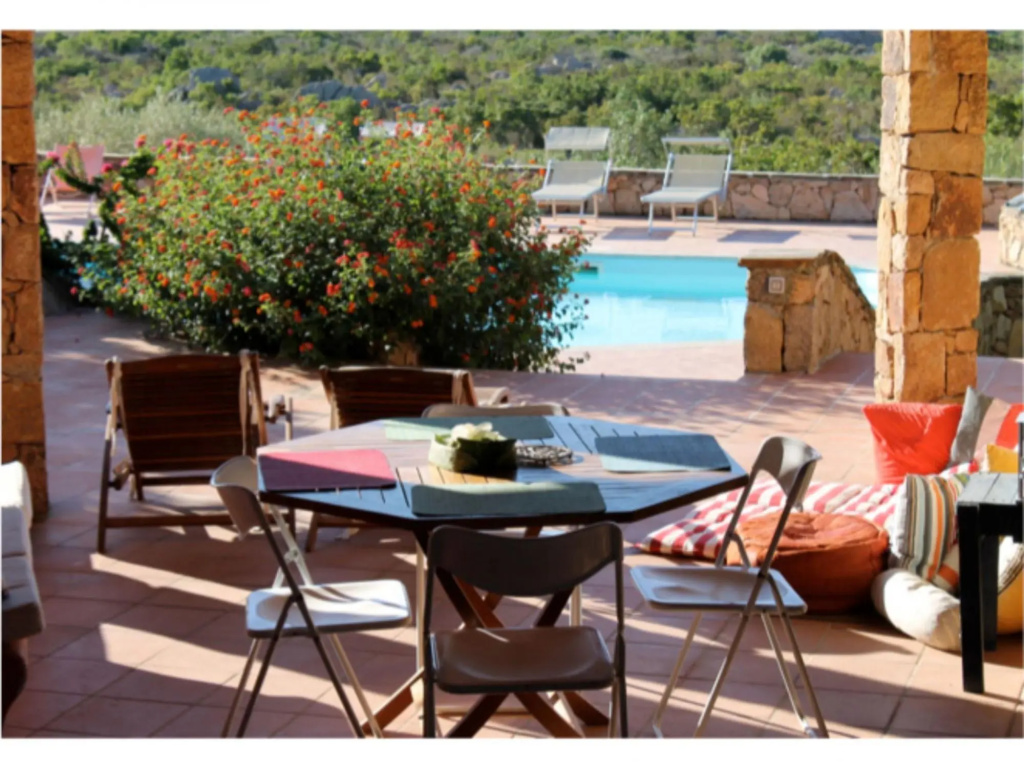Casa Cala Ginepro surrounded by greenery in Punta Molara with sea view and 1 km from the crystal cle-Casa Cala Ginepro