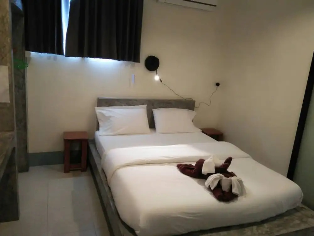 Top Harvest Rental Hostel
