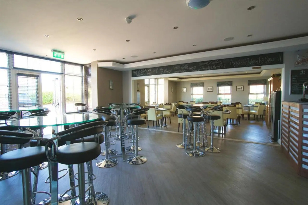 The Avenue Hotel Ltd