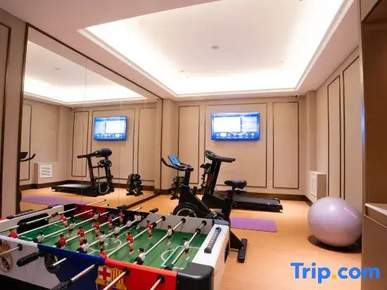 Vienna Hotel ( Zhanhua Runze Square Branch)