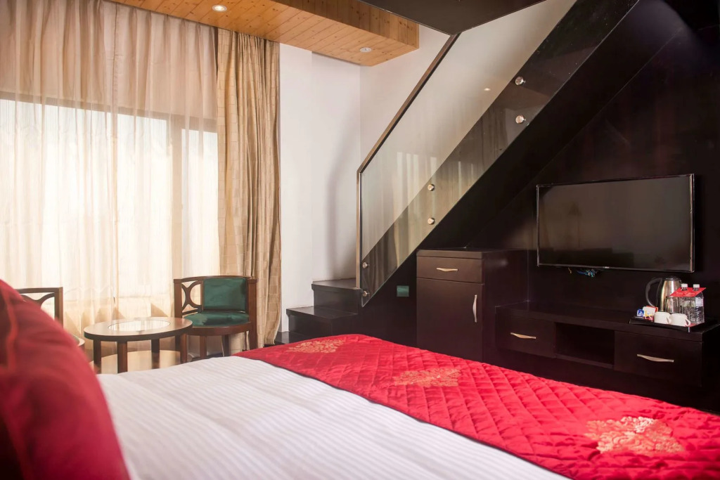 Ramada by Wyndham Gangtok Hotel & Casino Golden