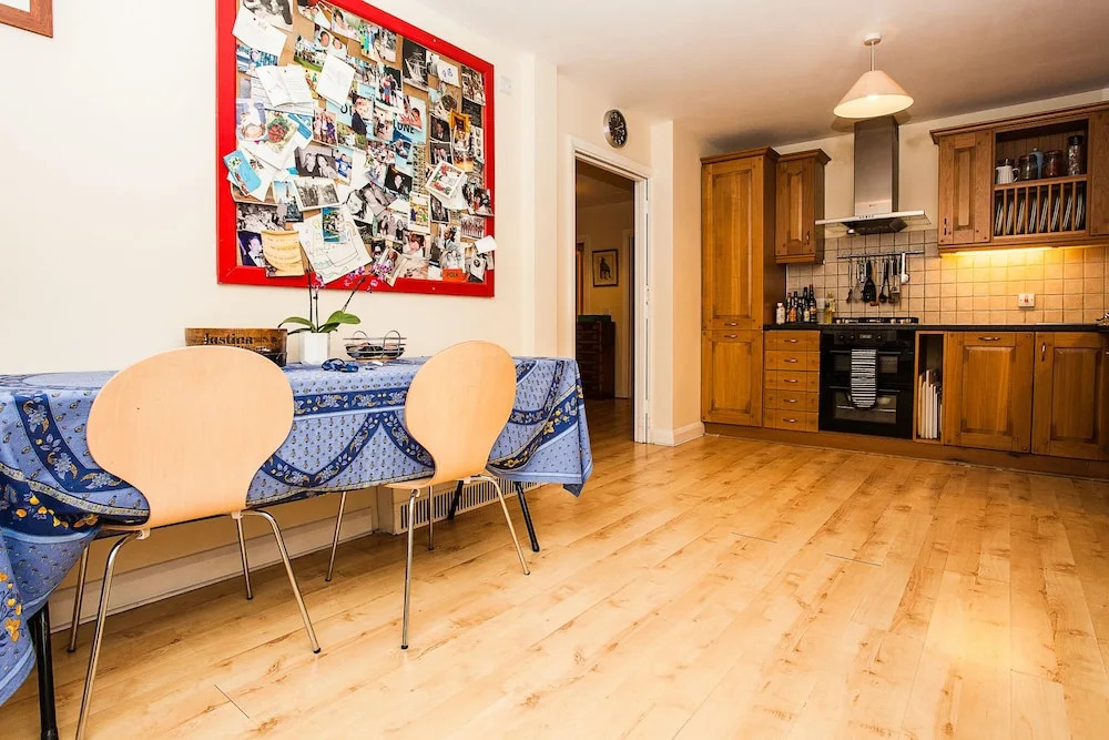 Gorgeous Spacious 3 Bed Apartment in Clapham