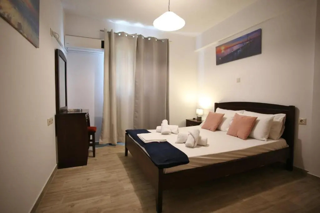 Cozy apartment in city's suburbs 1