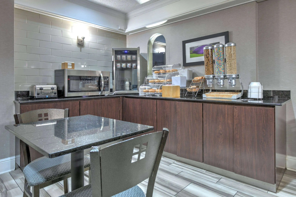 La Quinta Inn by Wyndham Dallas Uptown