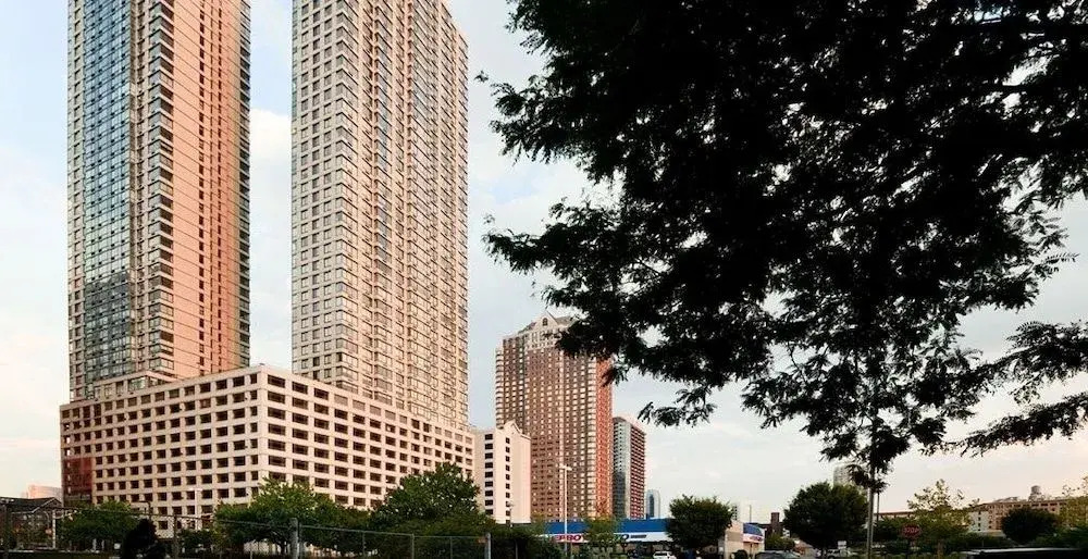 Luxy Suites Washington