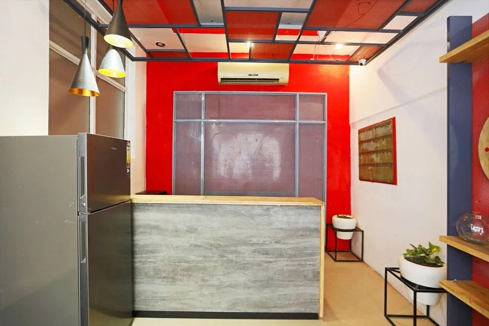 OYO 62899 Avni Residency