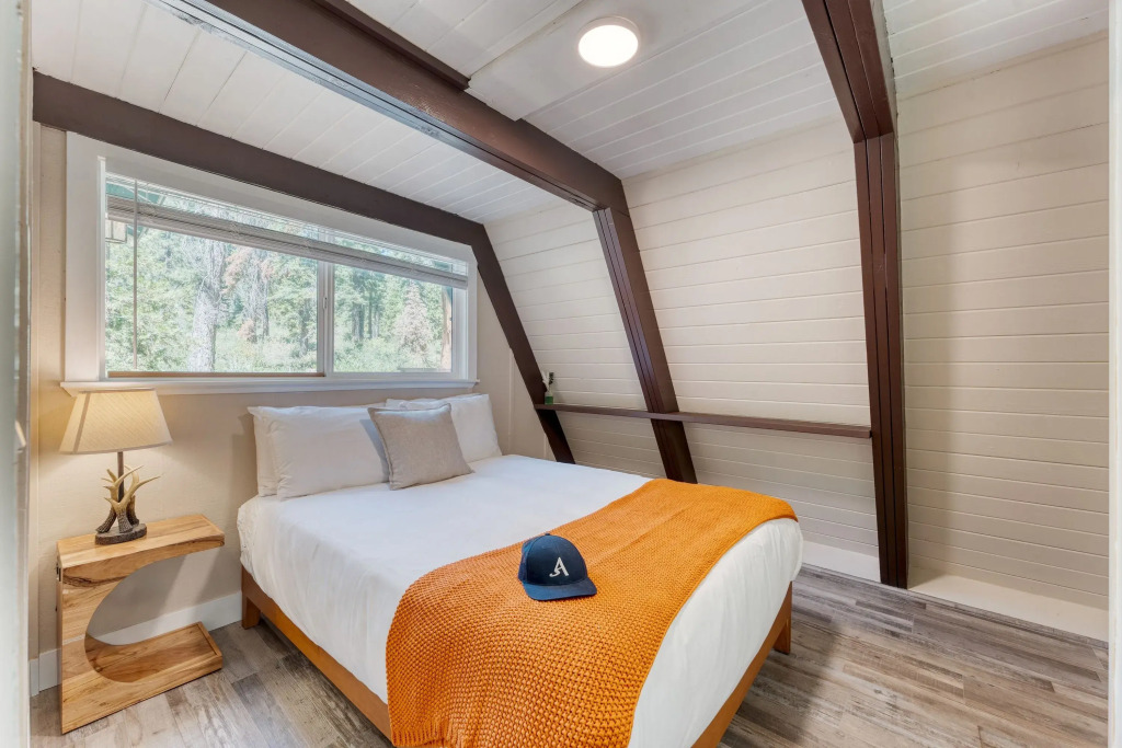 Speckled by Avantstay Modern Interior, 0.5mi to Lake!