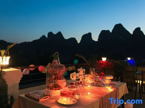 Xianyunju Resort Hotel (Yangshuo 20 yuan Scenic Area Branch)