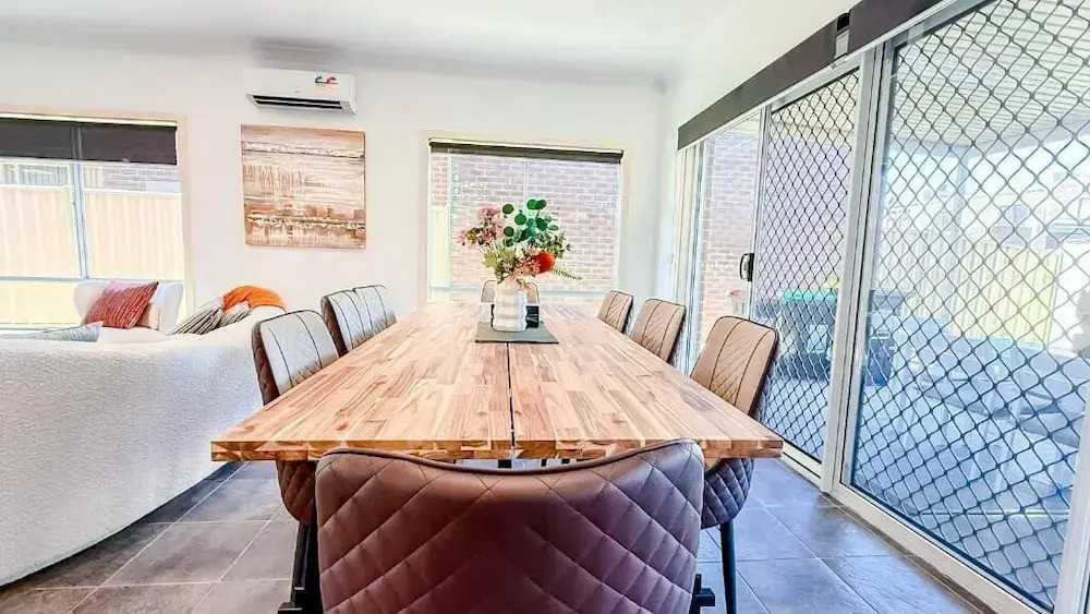 StayAU Family Haven Pet-Friendly