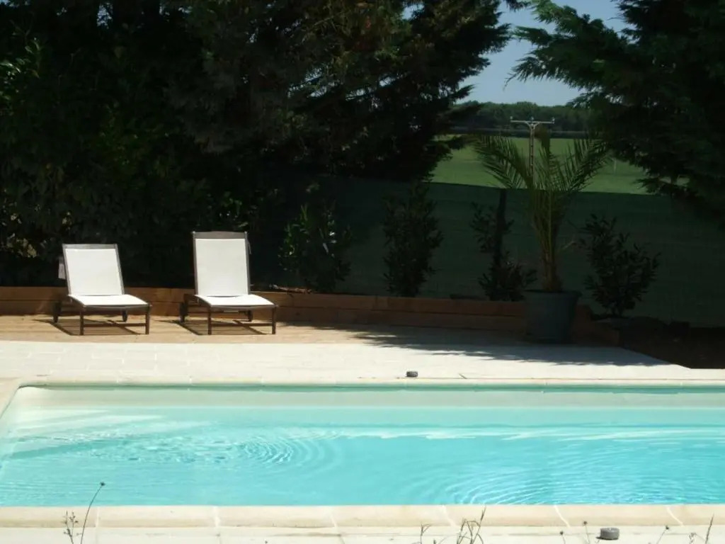 Charmante demeure du 17e en Touraine avec piscine privative - FR-1-381-368