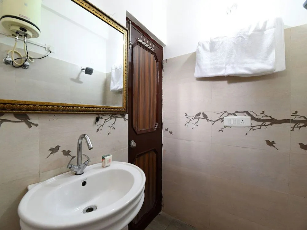 OYO 12818 Dev Villa