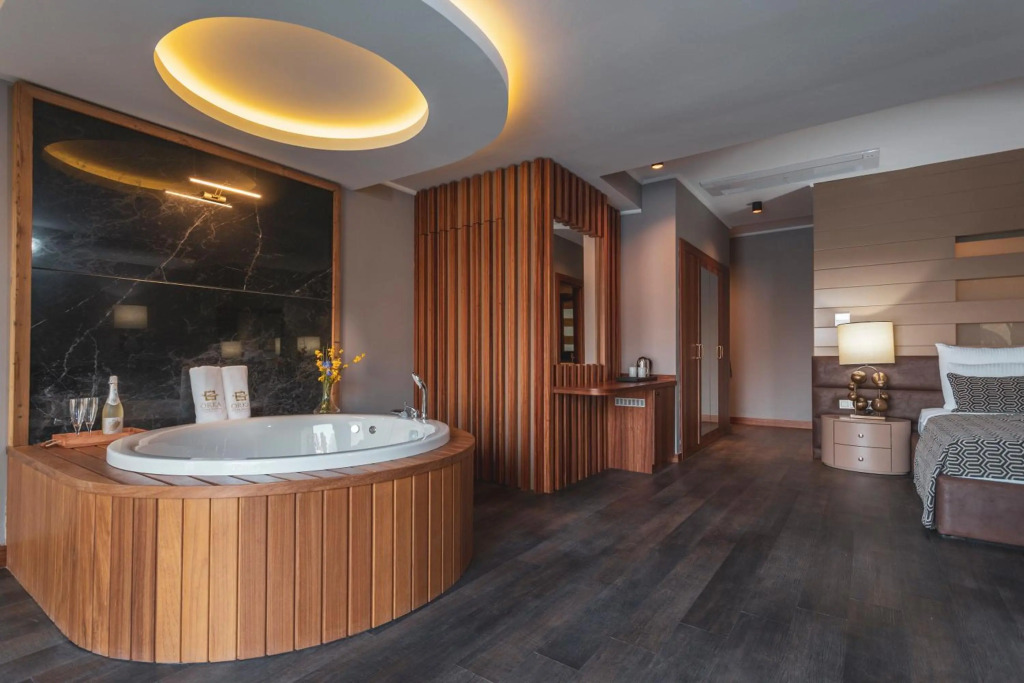 Orka Cove Hotel Penthouse & Suites Adults Only