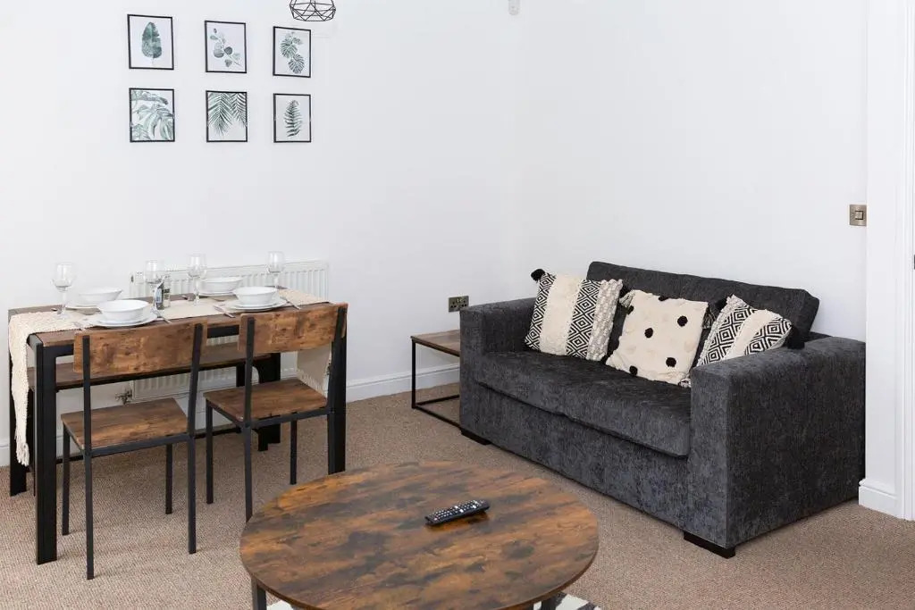New & Spacious & Contractors & Leisure & Free Parking