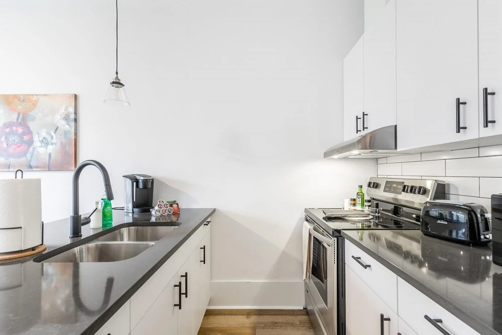 1BR Apt w Queen Bed Netflix - Prime Location