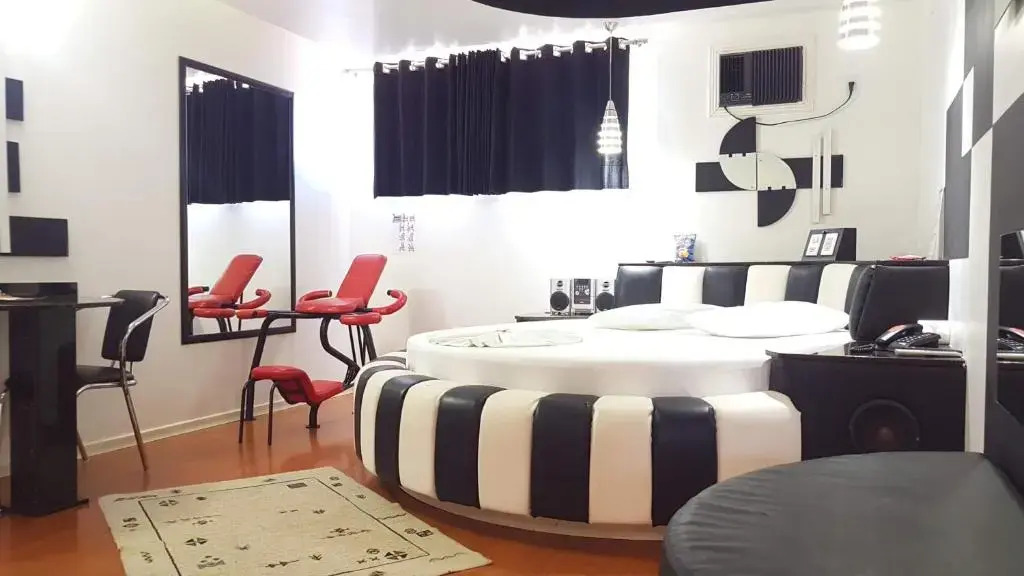 Hotel Lacqua Express