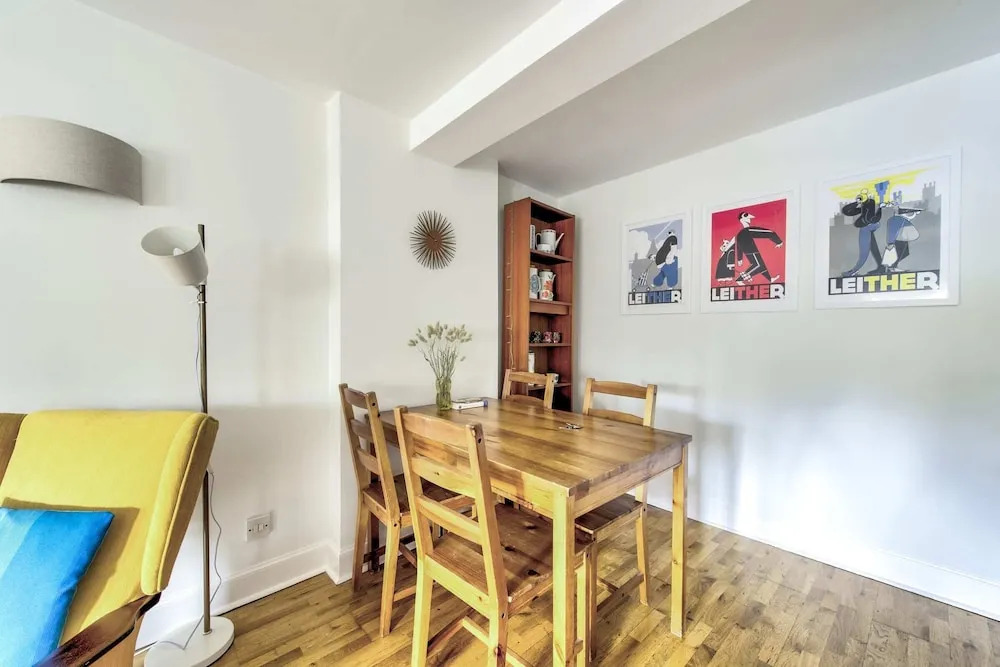 Converted Tea House With Retro Vibes In Lively Leith