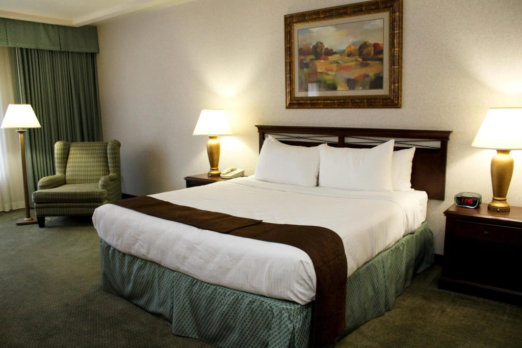 University Square Hotel