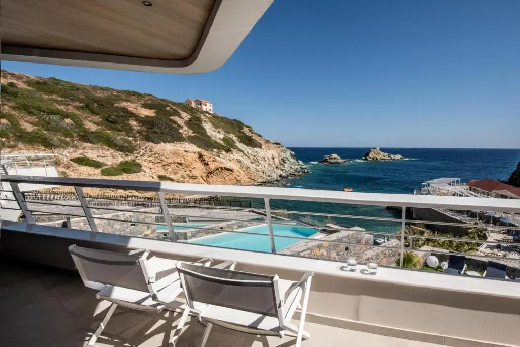 Made By The Sea Villas 12 BDRM