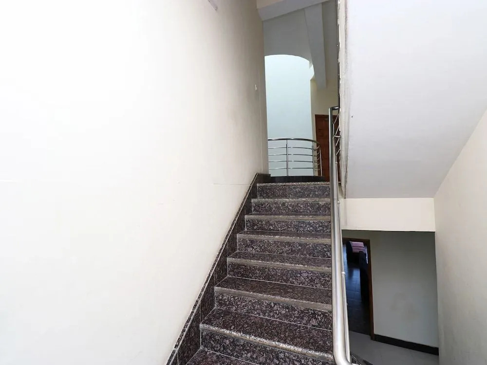 OYO 29383 Hotel Heaven Heights