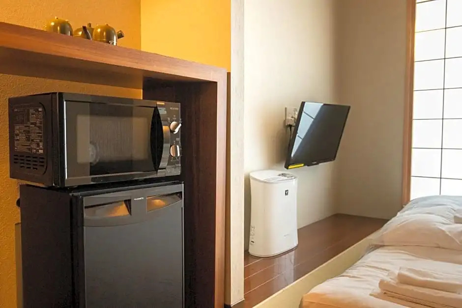 Dash Living Gojo