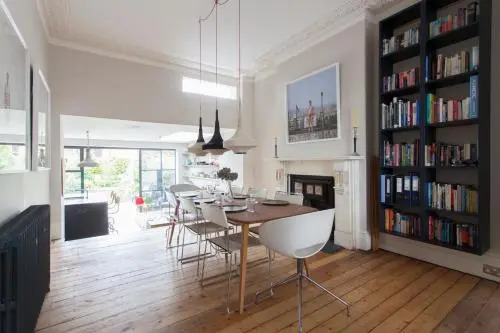 Ardilaun Road by onefinestay