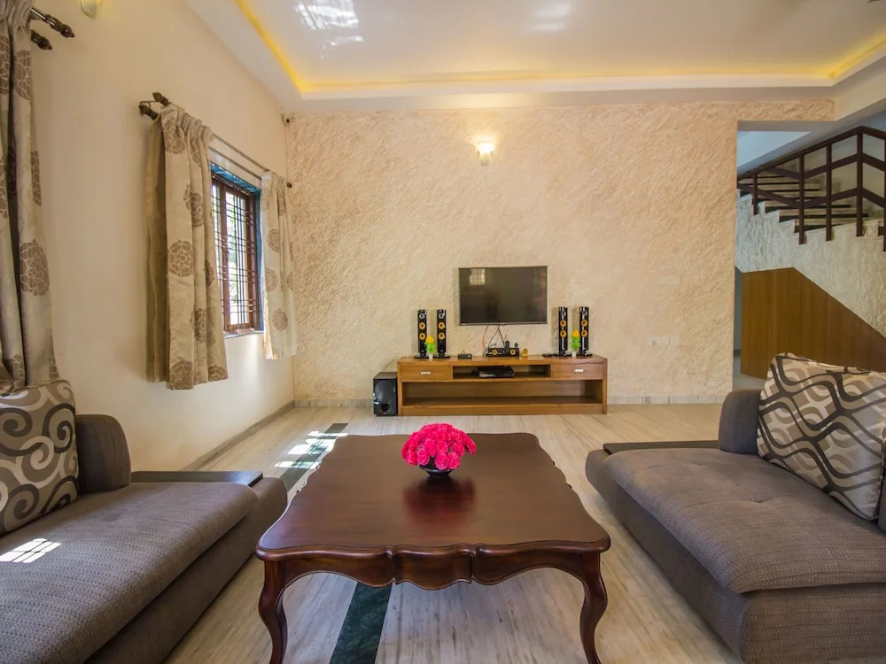 OYO 13081 Home Exotic 1 BHK Assagaon