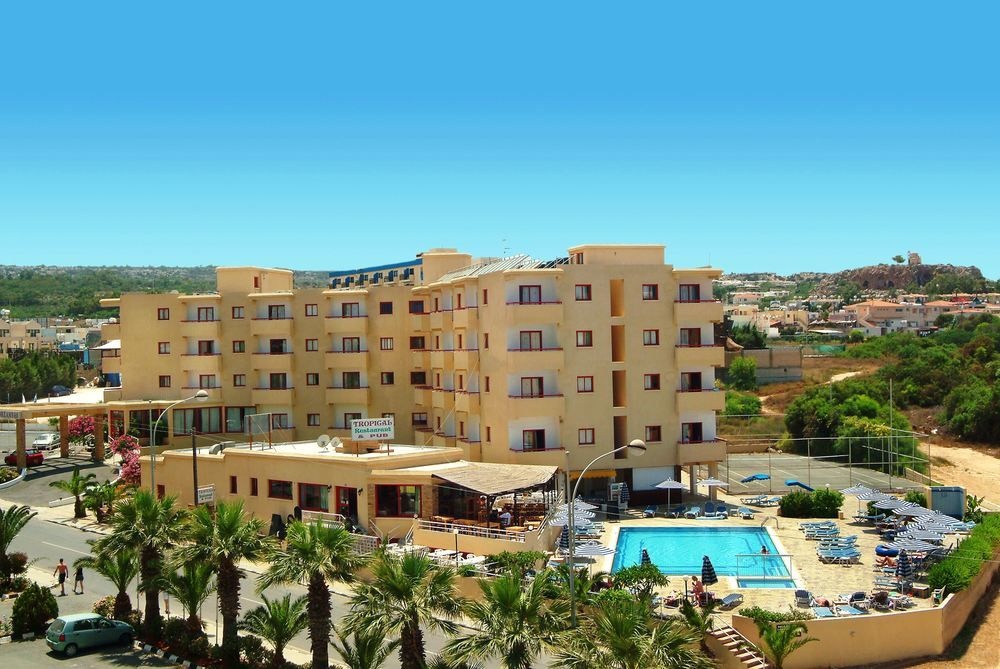 Tropical Dreams Hotel Apartments