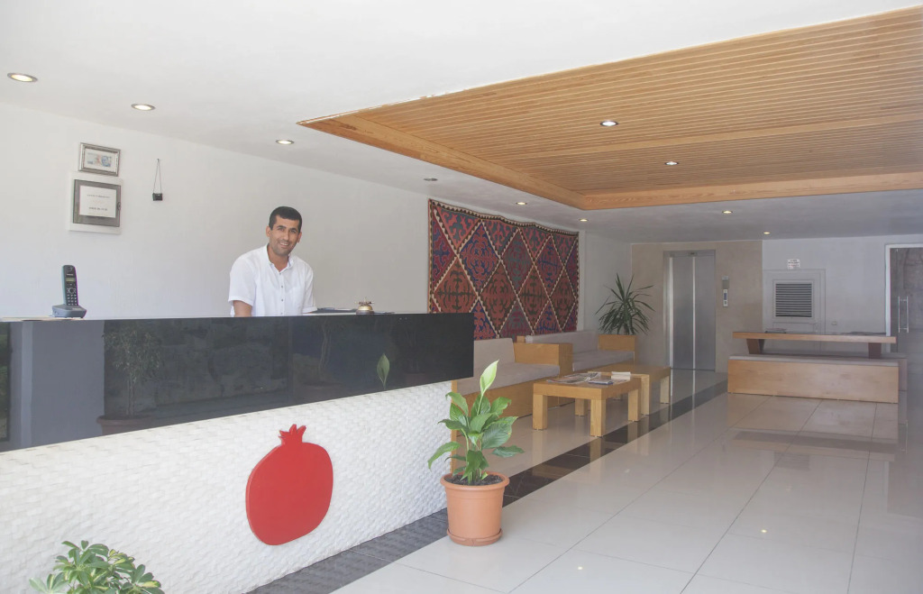 Narr Hotel