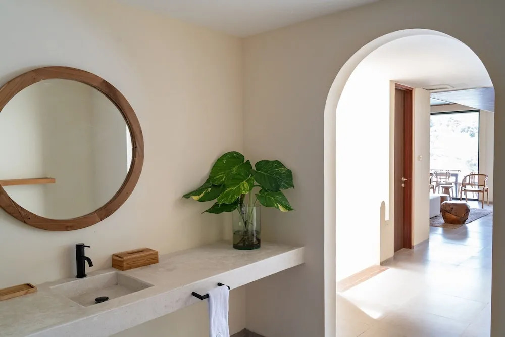 JadenHill CityView 8BR Villa Heated Pool+Movieroom