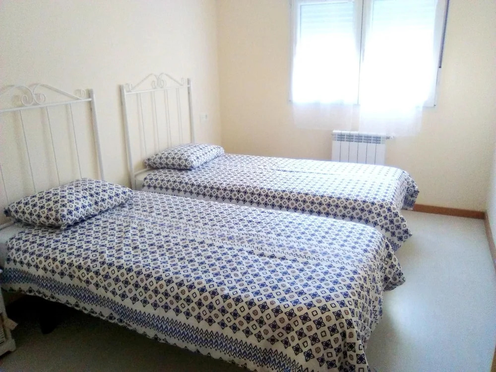 Apartment With 3 Bedrooms in Oviedo, With Wifi - 28 km From the Beach