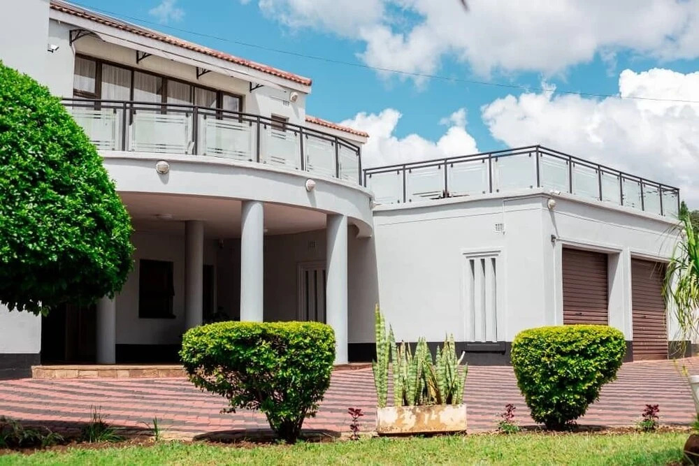 The Whitehouse Lodge