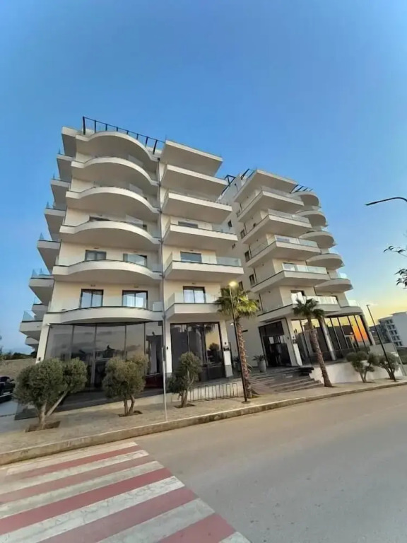 Day Lux Apartments
