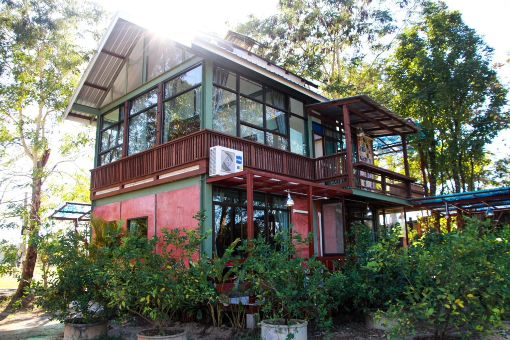 Phu Mi Lum Nao house by Nasi Jampu, Chiang Mai