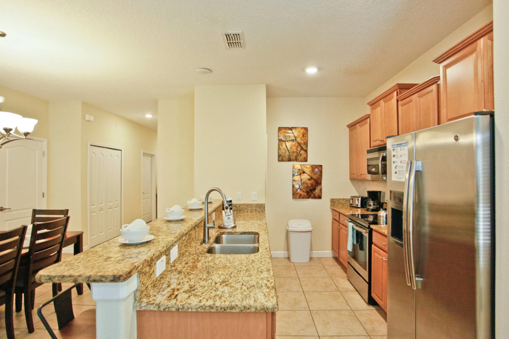 5BR Townhome close drive to Disney , Kissimmee, US