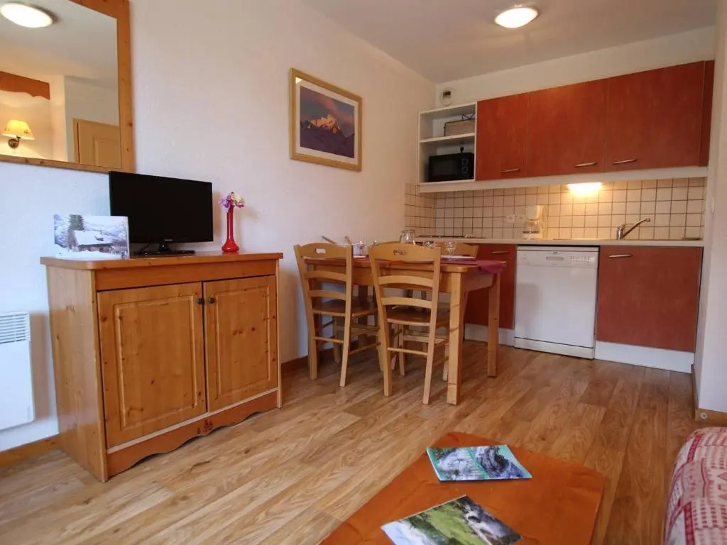 Appartement Puy-Saint-Vincent, 2 pièces, 4 personnes - FR-1-330G-82