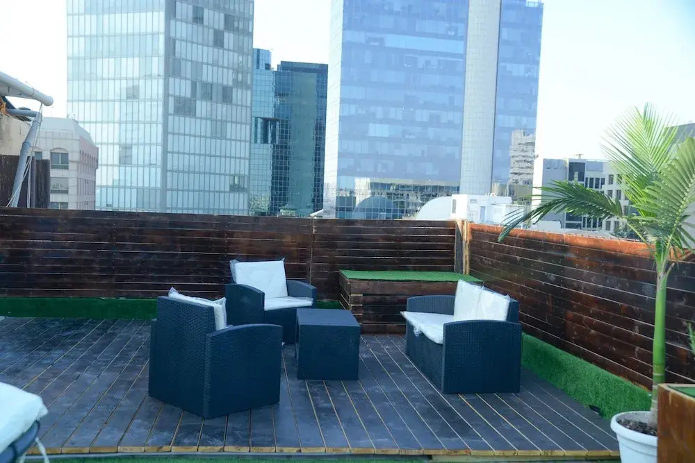 Rooftop Apartment Overlooking Rothschild
