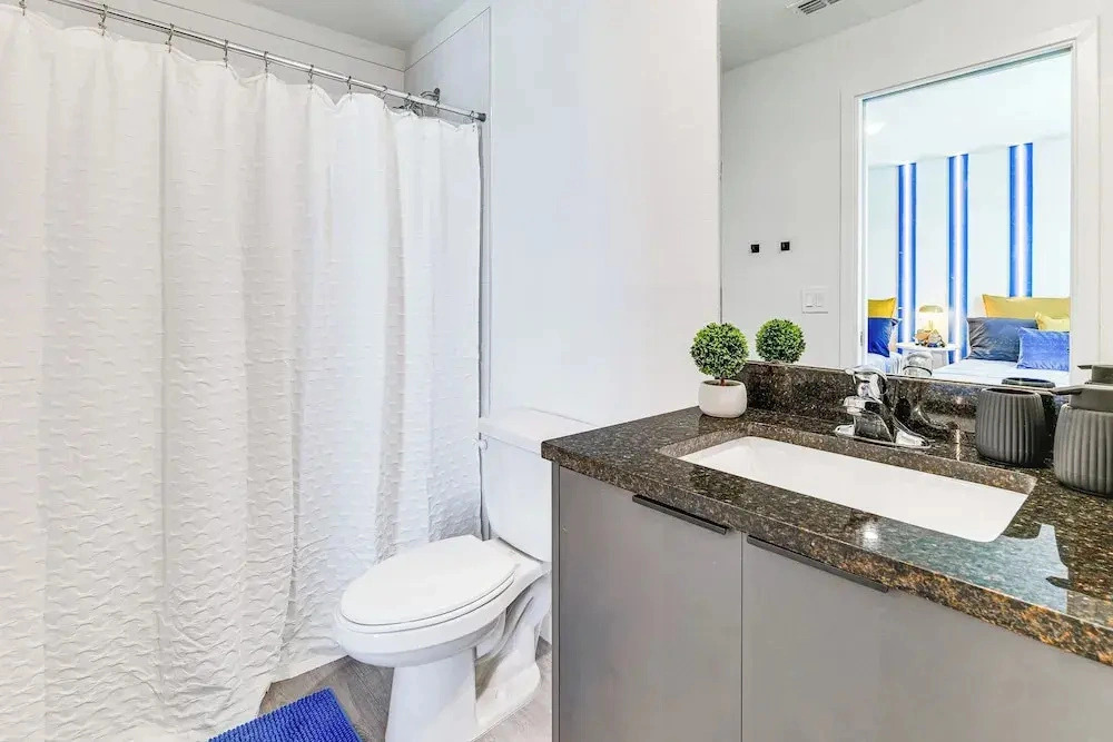 4 Mi to Disney! Pet-friendly Home w/ Pool Access