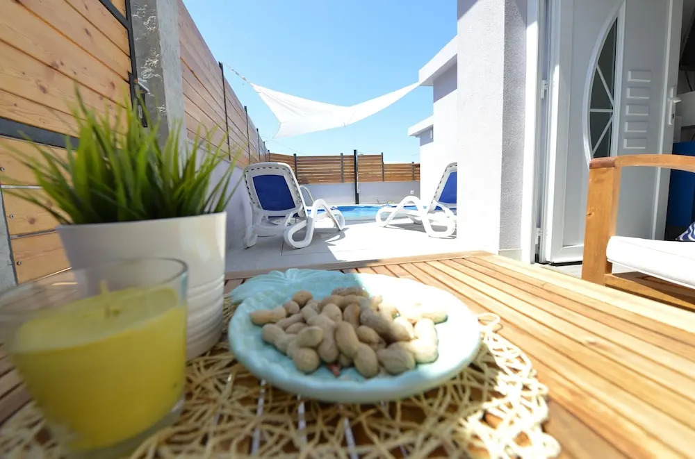 Villa PopandRock Sleeps 5 with Parking