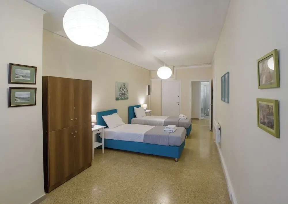 Central apartment on pedestrian street