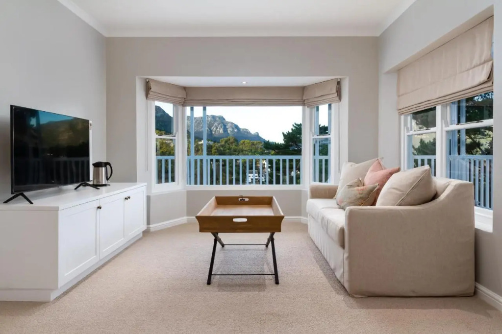 Bay Haven Collection, Hout Bay