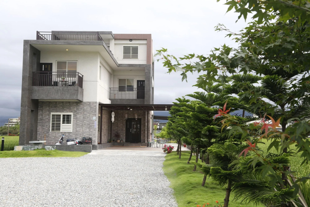 蘭卡威羅東庭園民宿