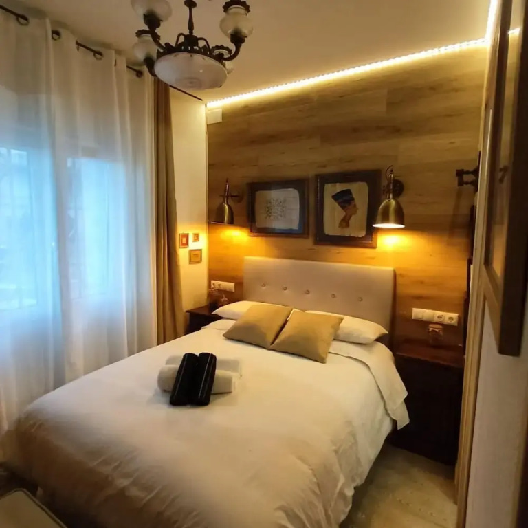Studios Or Private Rooms
