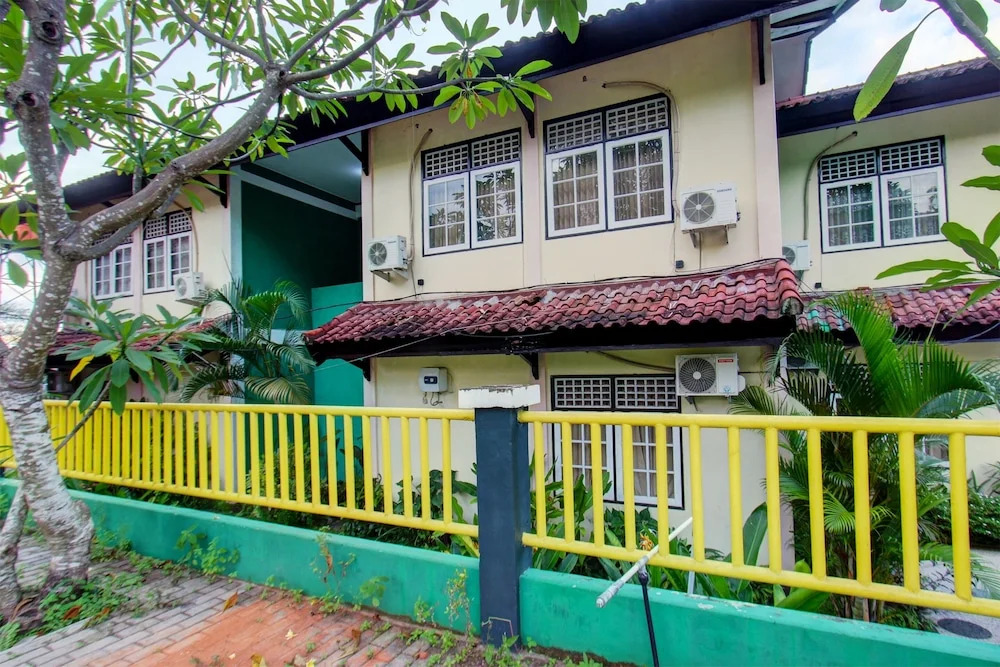 Loox Unram Guesthouse