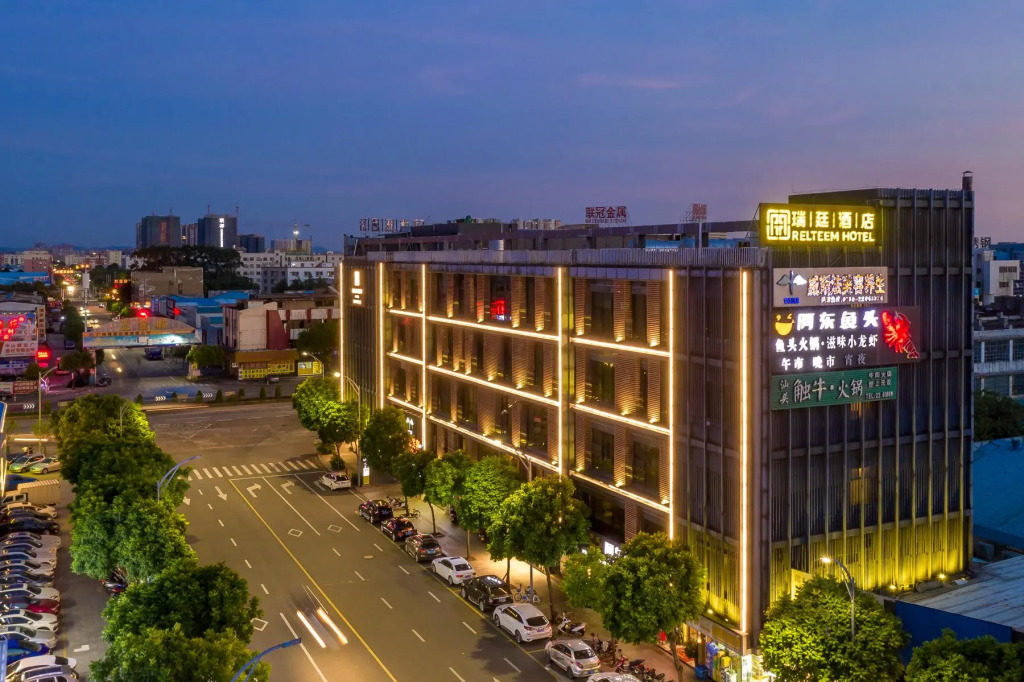 Relteem Hotel