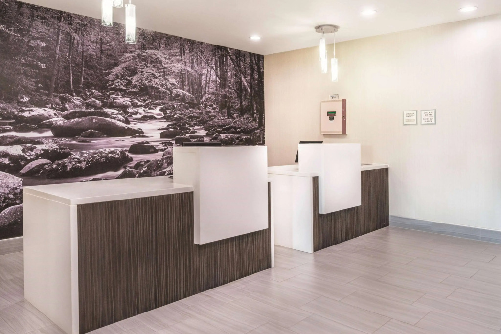 La Quinta by Wyndham Loudon