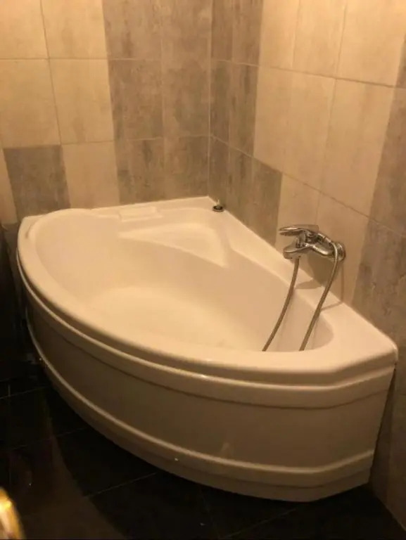 LUXURY APARTMENT III g