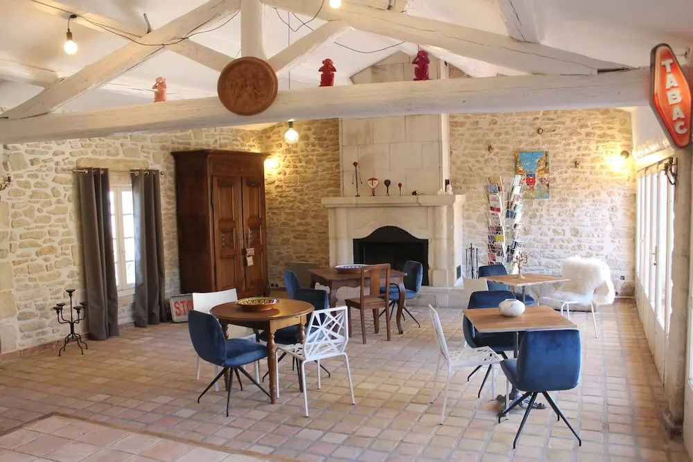 LA DEMEURE Bed and Breakfast