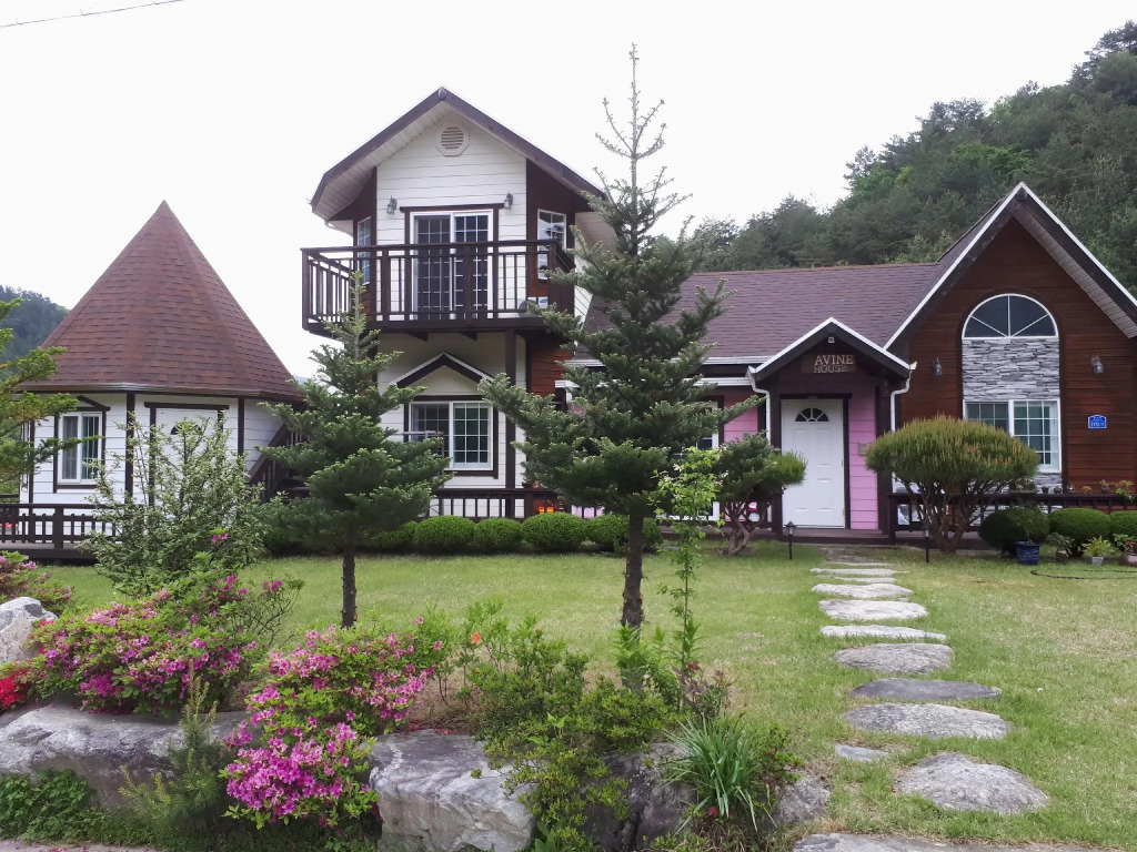 Ravine House